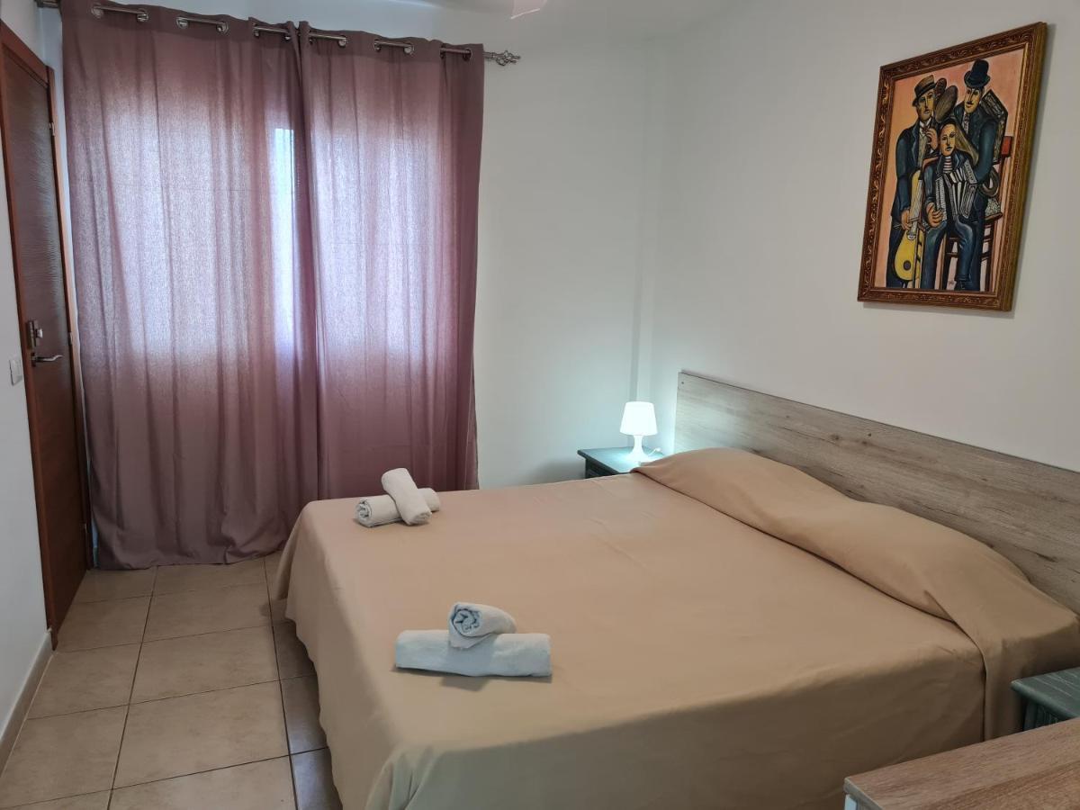 Habitaciones Nathaly Armenime Esterno foto