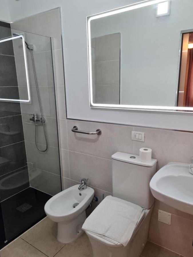 Habitaciones Nathaly Armenime Esterno foto